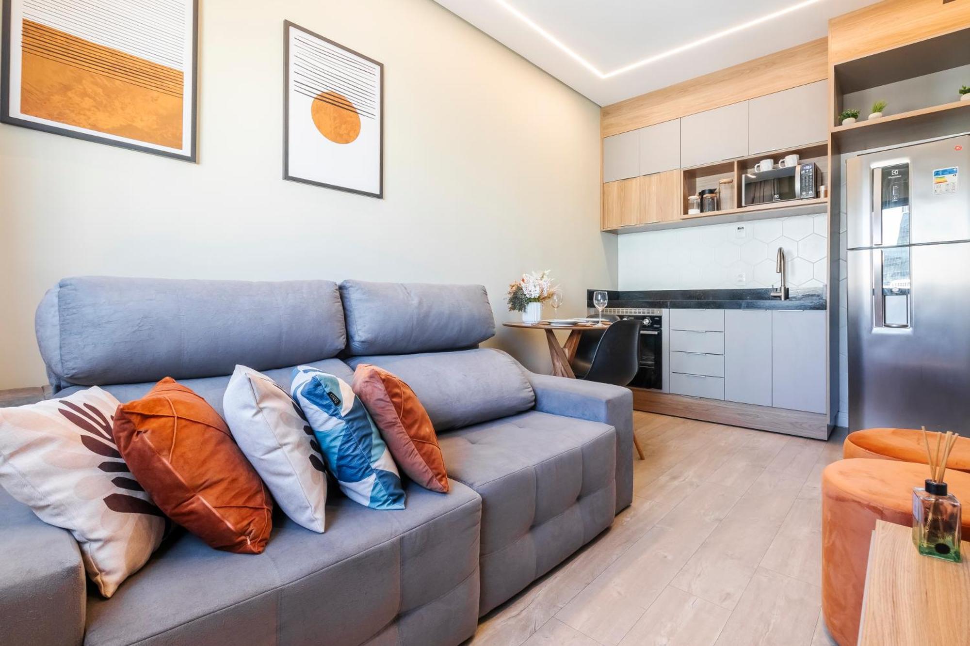 Apto Quarto E Sala Completo Prox Paulista Com Vaga De Garagem *
